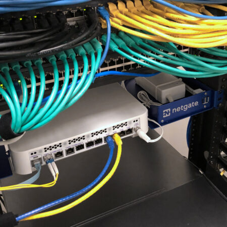 KIT Montaje RACK 1U para MODELOS NETGATE SG-6100 - Imagen 6